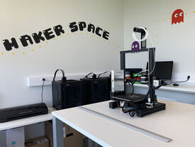 salle makerspace 3D faitout connecté